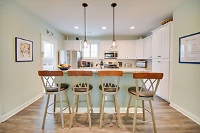 Spacious Norfolk Home w/ Private Hot Tub!