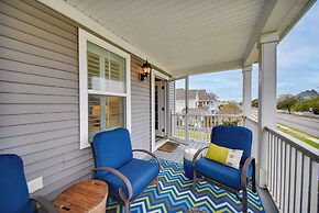 Spacious Norfolk Home w/ Private Hot Tub!