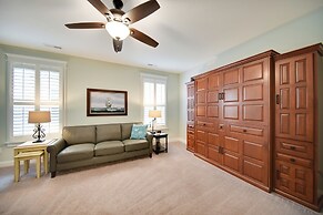 Spacious Norfolk Home w/ Private Hot Tub!