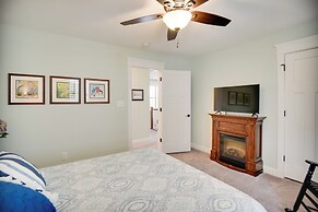 Spacious Norfolk Home w/ Private Hot Tub!