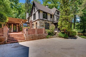 Stunning Clayton Tudor Home - Close to Downtown!