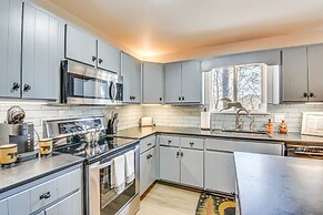 Classy Clayton Home w/ Views < 1 Mi to Downtown!