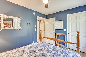 Classy Clayton Home w/ Views < 1 Mi to Downtown!