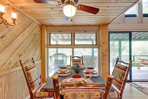 Secluded Getaway ~ 7 Miles to Downtown Blue Ridge!