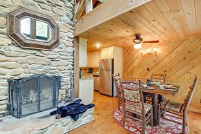 Secluded Getaway ~ 7 Miles to Downtown Blue Ridge!