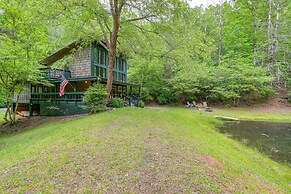 Secluded Getaway ~ 7 Miles to Downtown Blue Ridge!