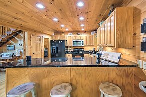 Mineral Bluff Cabin w/ Hot Tub + Game Room!
