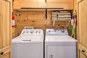 Mineral Bluff Cabin w/ Hot Tub + Game Room!