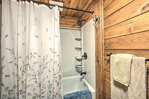 Mineral Bluff Cabin w/ Hot Tub + Game Room!