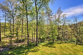 Trenton Cabin w/ Hot Tub - 14 Mi to Lookout Mtn!