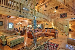 Trenton Cabin w/ Hot Tub - 14 Mi to Lookout Mtn!