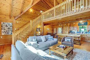 'owl's Nest' Pet-friendly Cabin w/ Private Hot Tub