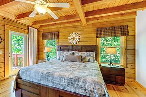 'owl's Nest' Pet-friendly Cabin w/ Private Hot Tub