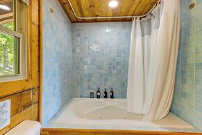 'owl's Nest' Pet-friendly Cabin w/ Private Hot Tub