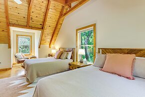 'owl's Nest' Pet-friendly Cabin w/ Private Hot Tub