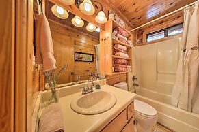 Peaceful Blue Ridge Cabin w/ Decks & Fire Pit