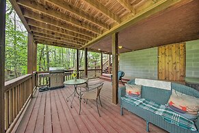 Peaceful Blue Ridge Cabin w/ Decks & Fire Pit