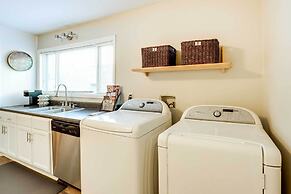 Family-friendly Memphis Hideaway w/ Patio & Grill!