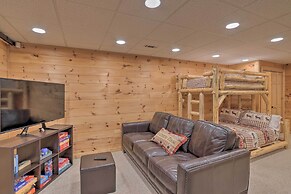 Serene Blue Ridge Cabin ~ 3 Mi to Downtown!