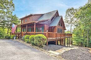 Serene Blue Ridge Cabin ~ 3 Mi to Downtown!