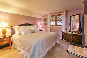 Sky Valley Home w/ Stunning Views - 1 Mi to Resort