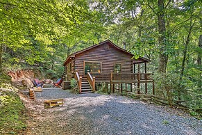 'bigfoot's Hideout' in Blue Ridge w/ Hot Tub!