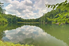 'bigfoot's Hideout' in Blue Ridge w/ Hot Tub!