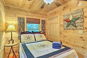 'bigfoot's Hideout' in Blue Ridge w/ Hot Tub!