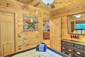 'bigfoot's Hideout' in Blue Ridge w/ Hot Tub!