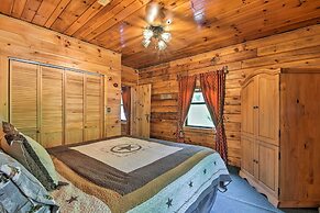 Cozy Trenton Cabin w/ Spa ~15 Mi to Lookout Mtn!