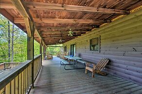 Cozy Trenton Cabin w/ Spa ~ 15 Mi to Lookout Mtn!