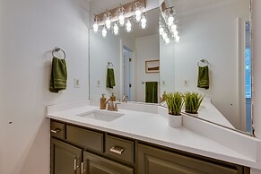 Newnan Vacation Rental w/ Pool & Pickleball Court!