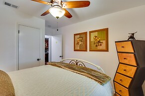 Whimsical Athens Home - 3 Mi to Sanford Stadium