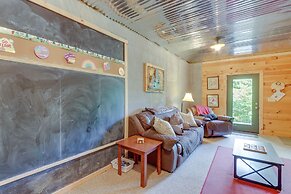 Charming Morganton Cabin w/ Hot Tub & Game Room!