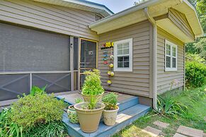 Lake Sinclair 'crooked Creek Cottage' w/ Fire Pit!