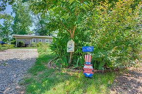 Lake Sinclair 'crooked Creek Cottage' w/ Fire Pit!
