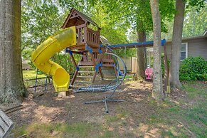 Lake Sinclair 'crooked Creek Cottage' w/ Fire Pit!