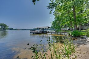 Lake Sinclair 'crooked Creek Cottage' w/ Fire Pit!