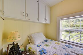 Lake Sinclair 'crooked Creek Cottage' w/ Fire Pit!