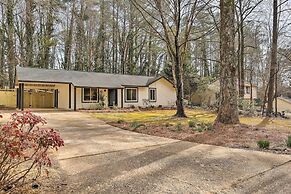 Modern Alpharetta Home: Yard, Walk Downtown!