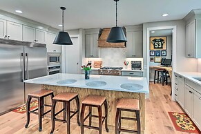 Beautiful Nashville Home Near Downtown w/ Hot Tub!