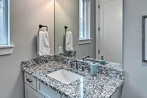 Beautiful Nashville Home Near Downtown w/ Hot Tub!