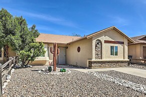 East Tucson House w/ Private Backyard & Fire Pit