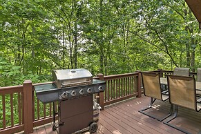 Blue Ridge Log Cabin w/ Hot Tub & Game Room!