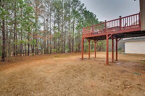 Central Austell Home w/ Furnished Deck & Grill!