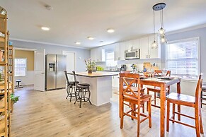 Dreamy Acworth Home w/ Resort-style Amenities!