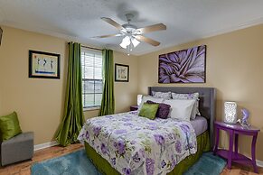 Charming Nashville Home Near Restaurants & Bars!