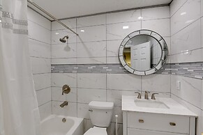 Charming Nashville Home Near Restaurants & Bars!