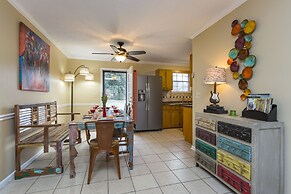 Charming Nashville Home Near Restaurants & Bars!