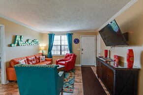 Charming Nashville Home Near Restaurants & Bars!